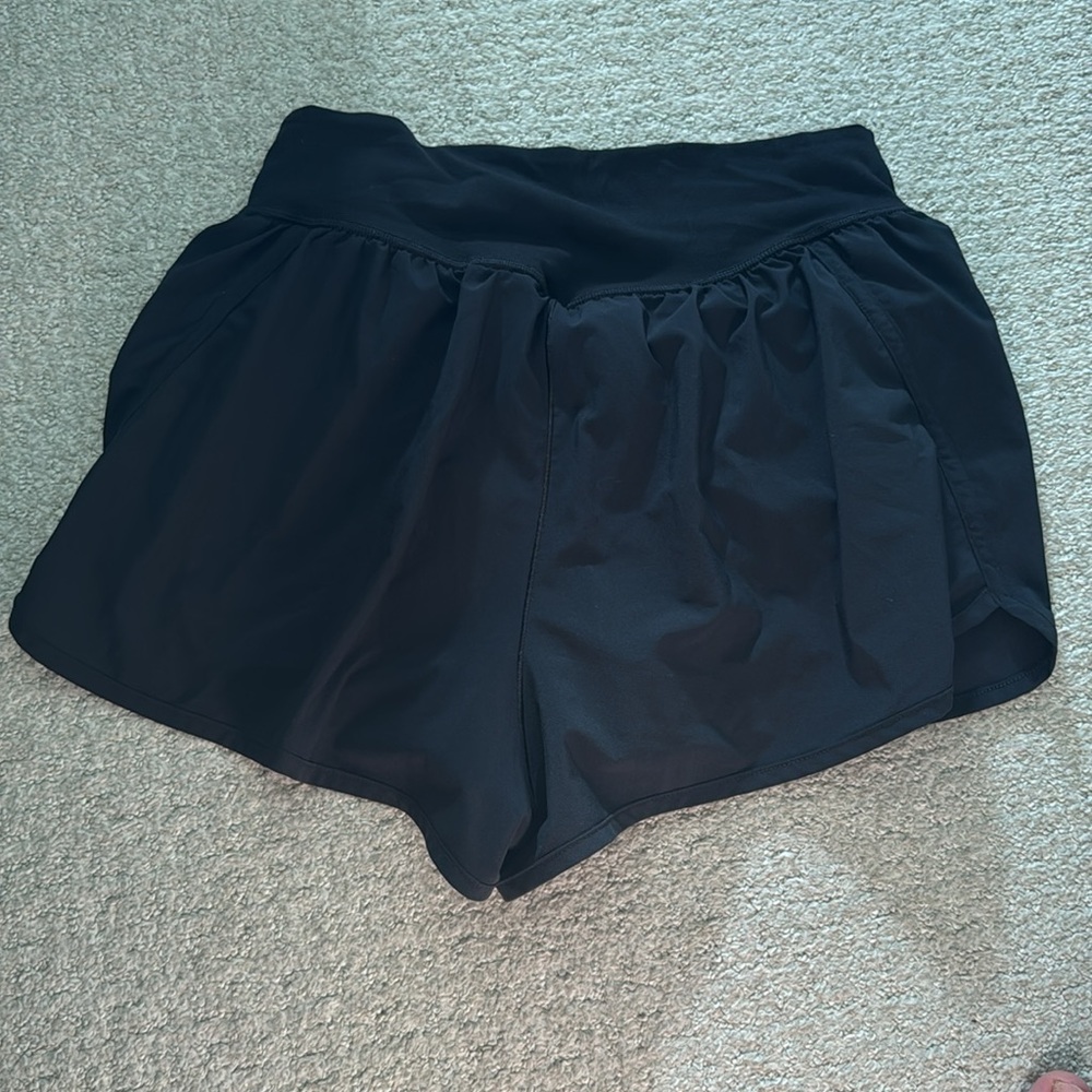 Aerie Women's Black Athletic Shorts - Picture 3 of 3